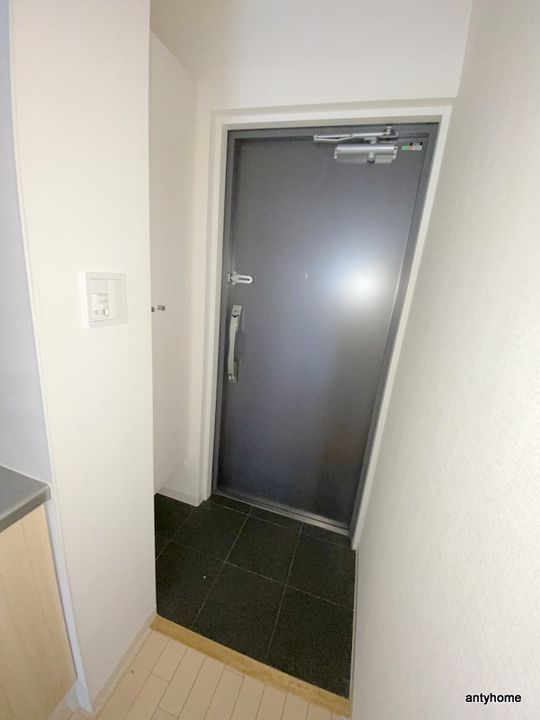 大阪府吹田市広芝町(マンション)の賃貸物件の玄関