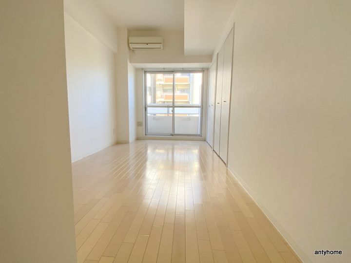 大阪府吹田市広芝町(マンション)の賃貸物件の居間