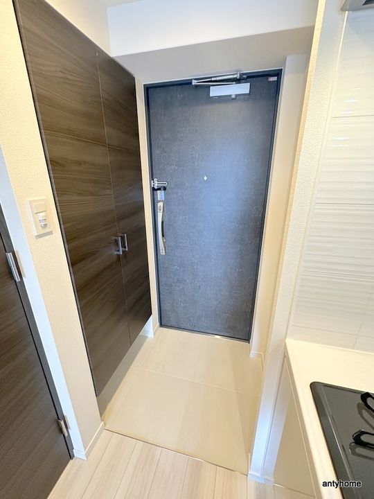 大阪府大阪市東成区中本5丁目(マンション)の賃貸物件の玄関