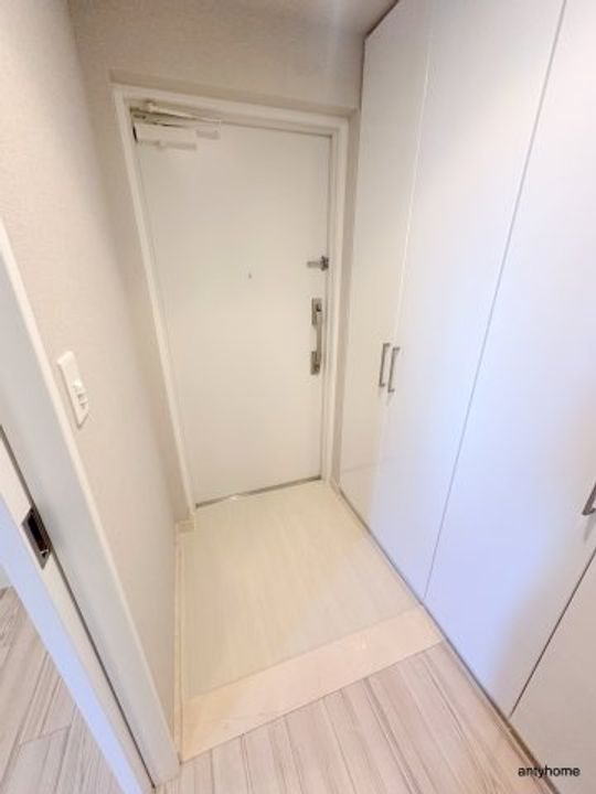 パークアクシス心斎橋の玄関