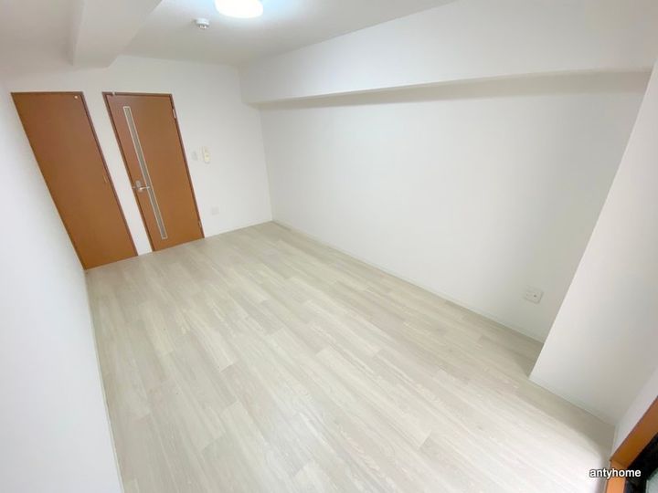 UresidenceUESHIOの居間