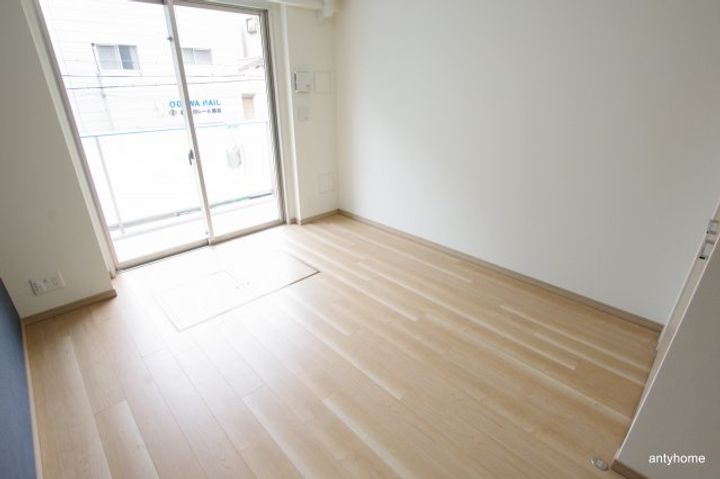 大阪府大阪市西区九条1丁目(マンション)の賃貸物件の居間
