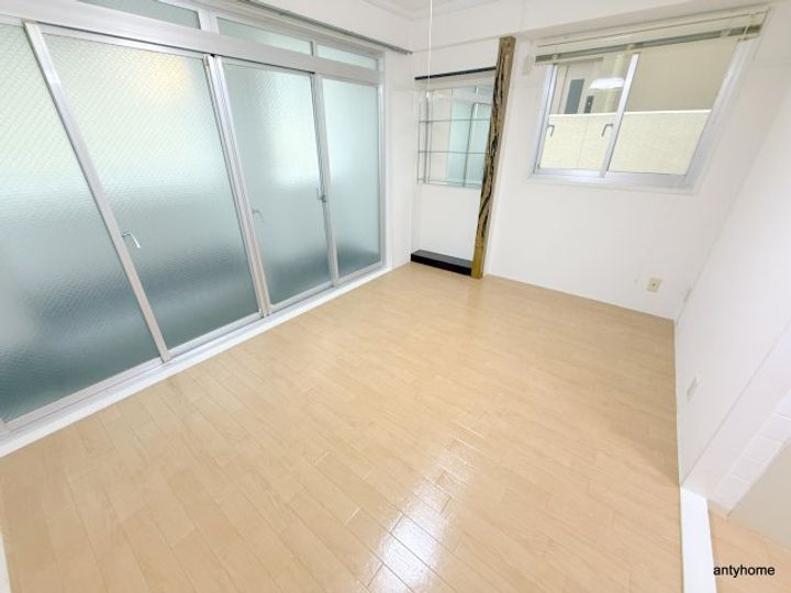 大阪府大阪市西区江戸堀3丁目(マンション)の賃貸物件の居間