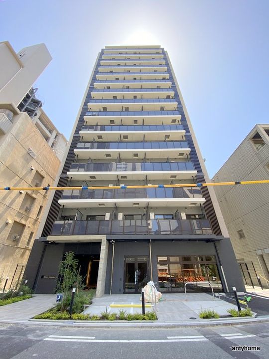 Dimora靭公園の外観