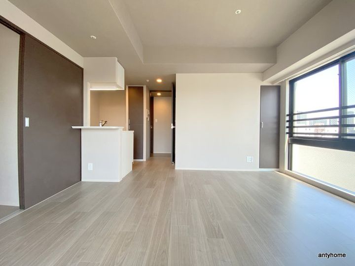 Dimora靭公園の居間