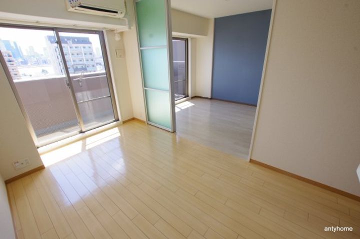 大阪府大阪市淀川区十三東1丁目(マンション)の賃貸物件の居間