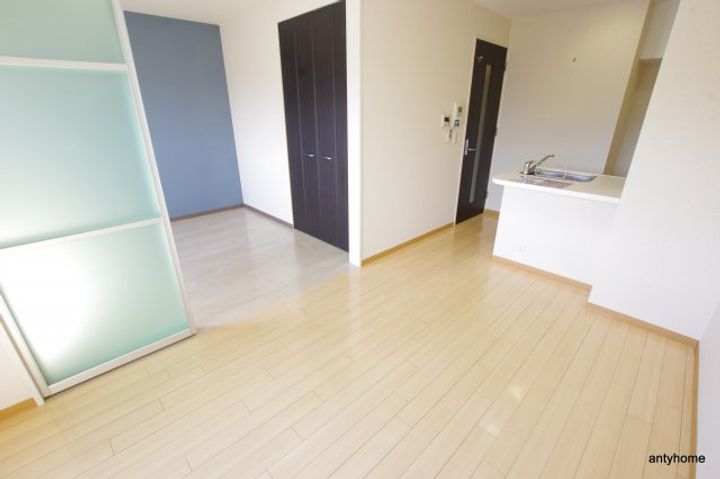 大阪府大阪市淀川区十三東1丁目(マンション)の賃貸物件の居間