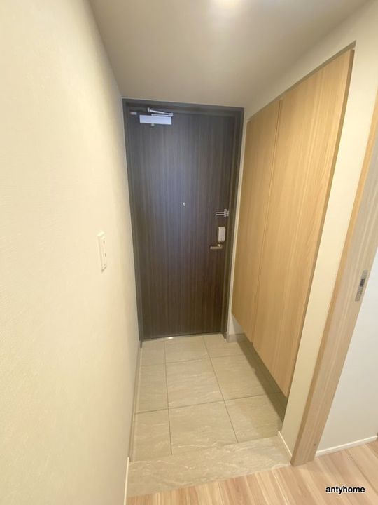 大阪府大阪市西区南堀江2丁目(マンション)の賃貸物件の玄関