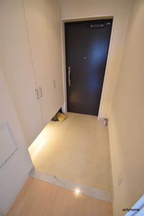 シャンテミキの玄関