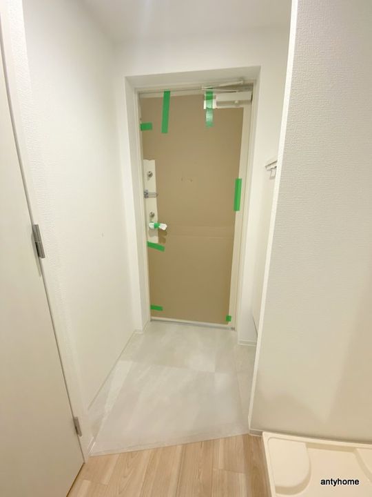 大阪府吹田市江坂町1丁目(マンション)の賃貸物件の玄関