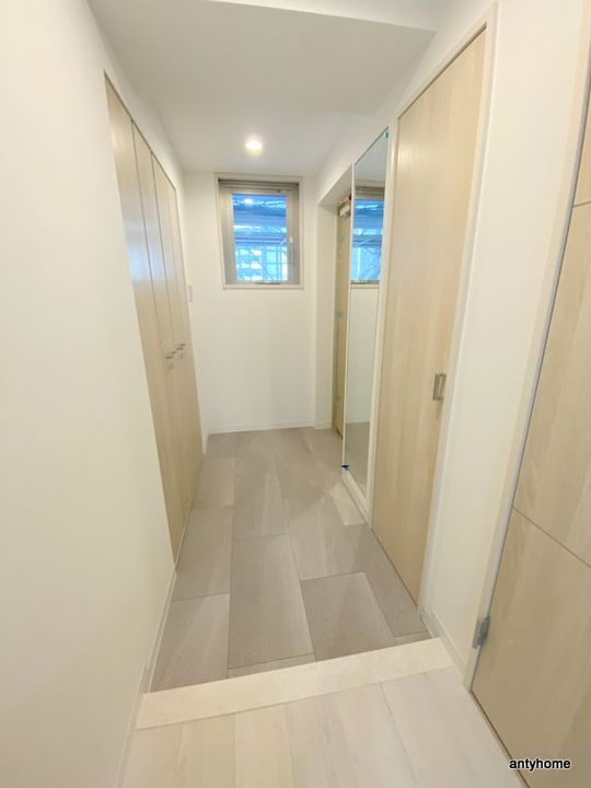 大阪府大阪市北区中津1丁目(マンション)の賃貸物件の玄関