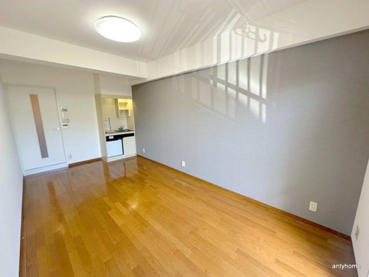 大阪府吹田市川園町(マンション)の賃貸物件の居間