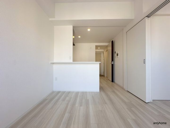 セレニテ難波ミラク壱番館の居間