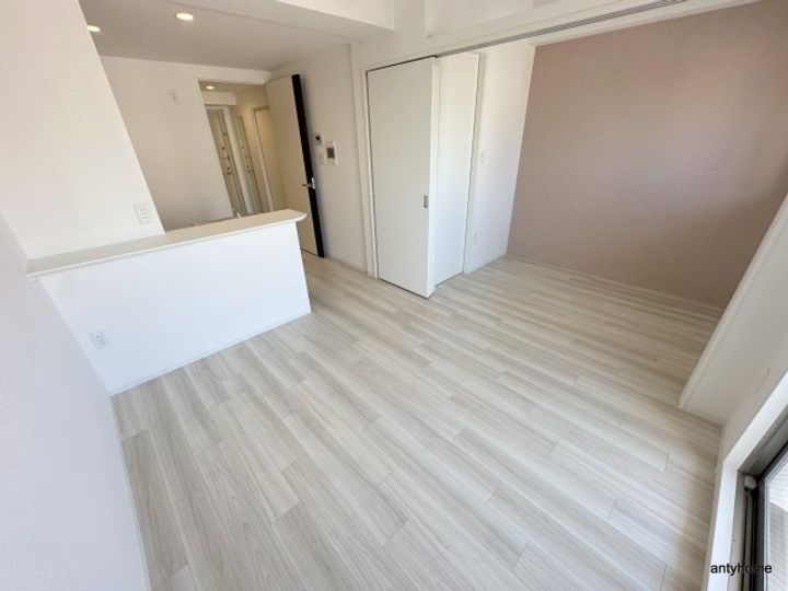 セレニテ難波ミラク壱番館の居間