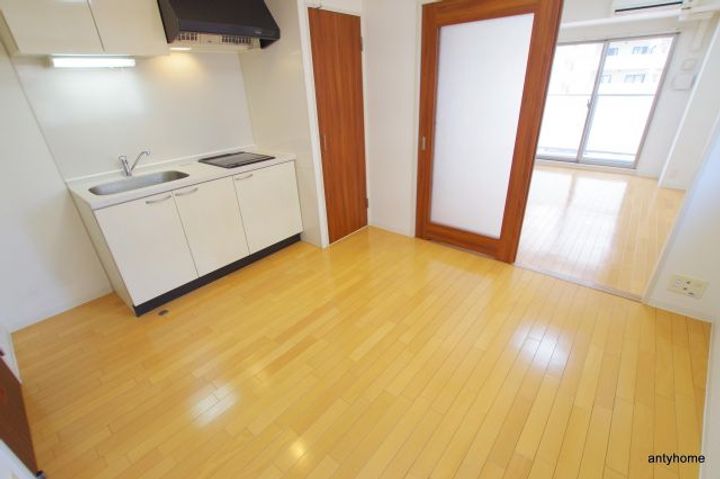 大阪府大阪市北区西天満3丁目(マンション)の賃貸物件の居間