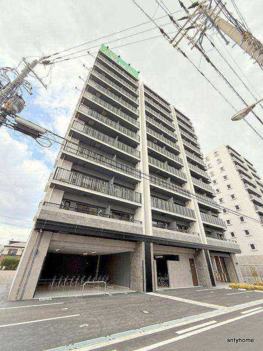 スプランディッド新大阪VIの外観