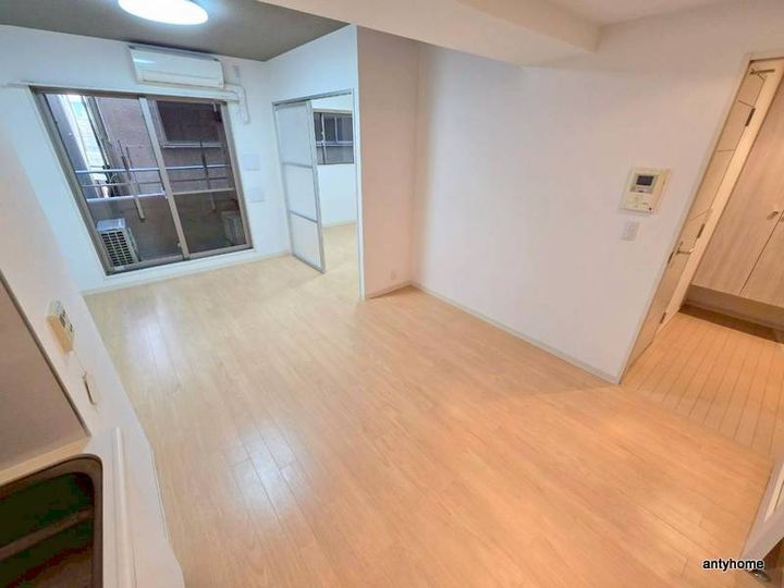 大阪府大阪市西区西本町2丁目(マンション)の賃貸物件の居間