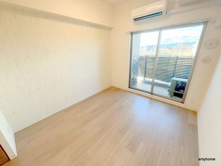 大阪府大阪市淀川区西三国2丁目(マンション)の賃貸物件の居間