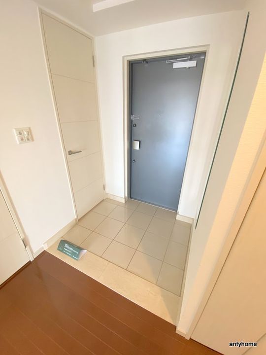 フェニックス日本橋高津の玄関