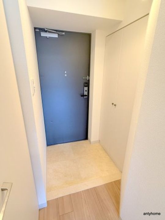 エスリード江戸堀の玄関