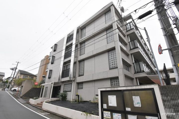 大阪府吹田市江坂町5丁目(マンション)の賃貸物件の外観
