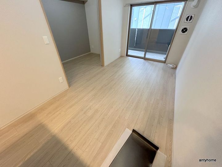 リビオメゾン新大阪の居間