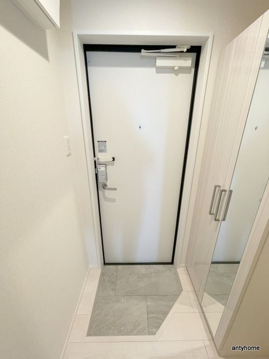 大阪府大阪市城東区諏訪4丁目(アパート)の賃貸物件の玄関