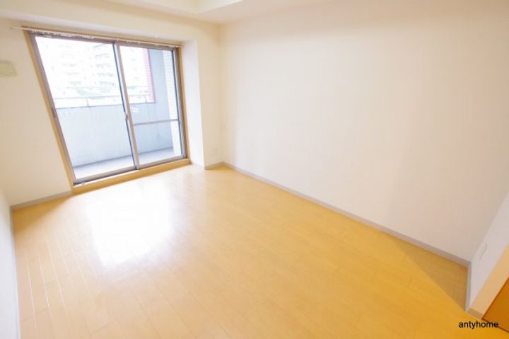 大阪府大阪市淀川区西宮原1丁目(マンション)の賃貸物件の居間