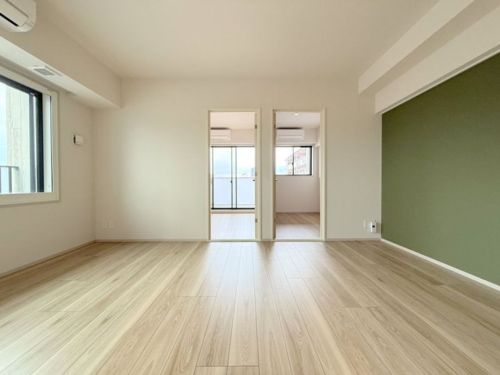 THE MUSIC COURTの居間