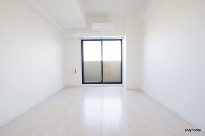 S-RESIDENCE江坂Alegriaの居間