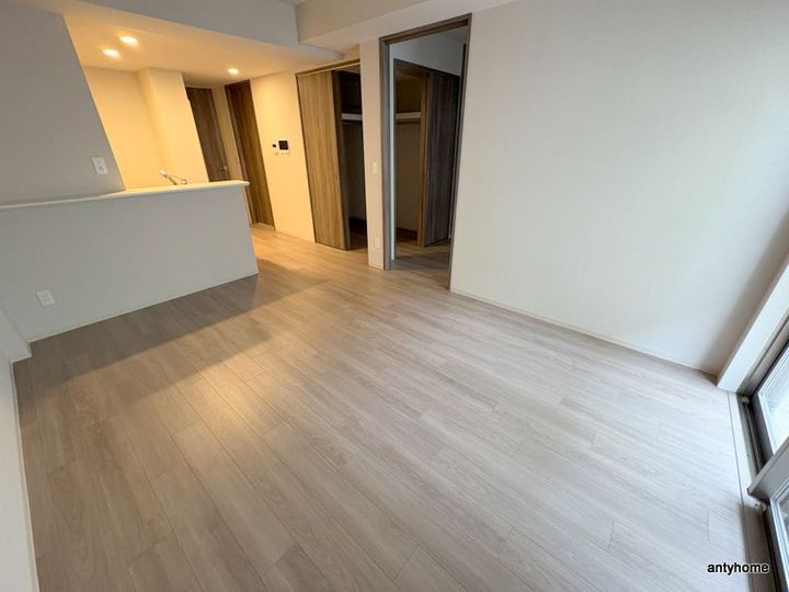 大阪府大阪市淀川区宮原1丁目(マンション)の賃貸物件の居間