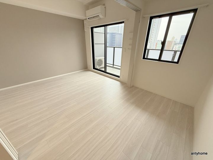 コンフォリア・リヴ新大阪西宮原ソルテラスの寝室