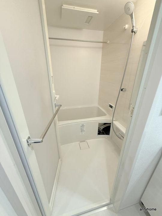 コンフォリア・リヴ新大阪西宮原ソルテラスの風呂