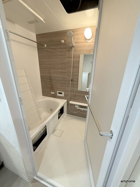 コンフォリア・リヴ新大阪西宮原ソルテラスの風呂