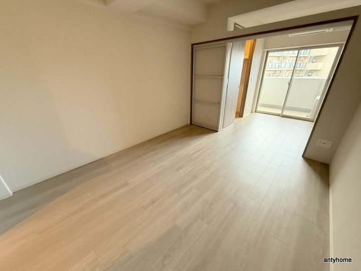 大阪府大阪市淀川区宮原1丁目(マンション)の賃貸物件の居間