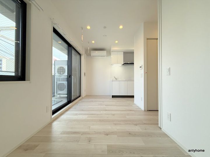 大阪府大阪市淀川区東三国5丁目(マンション)の賃貸物件の居間