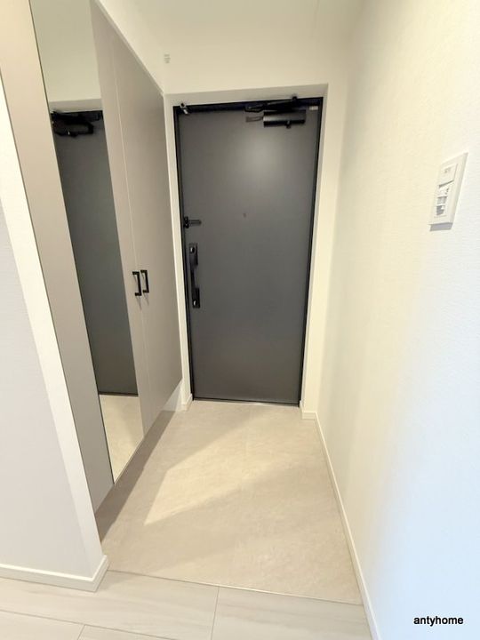 S-RESIDENCE阿波座bouncyの玄関