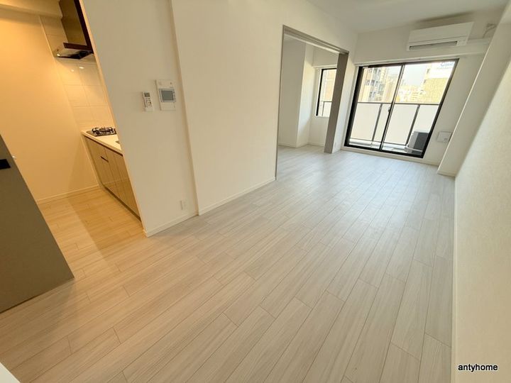 S-RESIDENCE阿波座bouncyの居間