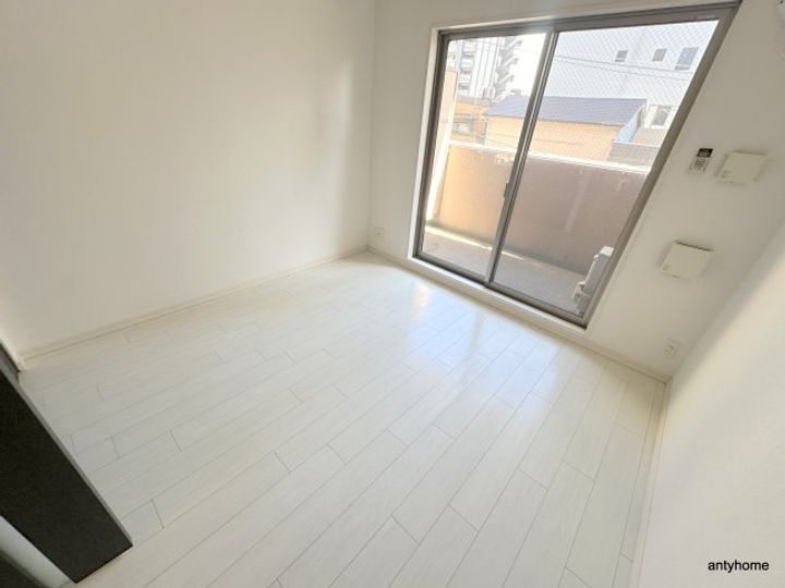 大阪府大阪市浪速区桜川1丁目(マンション)の賃貸物件の居間