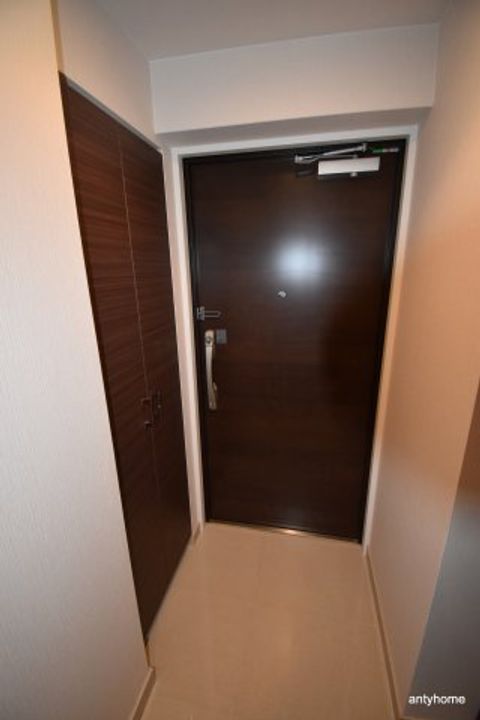 大阪府吹田市広芝町(マンション)の賃貸物件の玄関