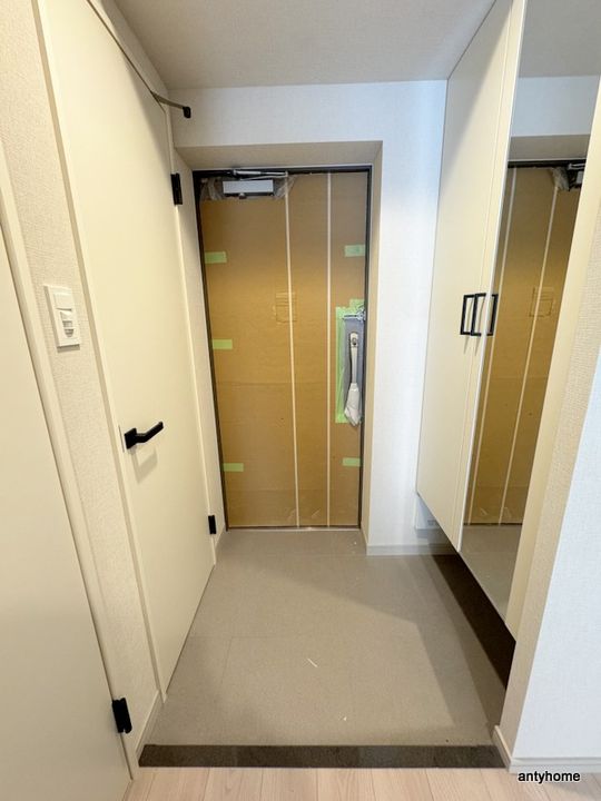 大阪府大阪市浪速区浪速東2丁目(マンション)の賃貸物件の玄関