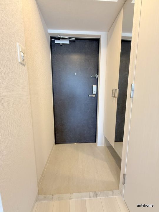 大阪府大阪市東淀川区東淡路4丁目(マンション)の賃貸物件の玄関