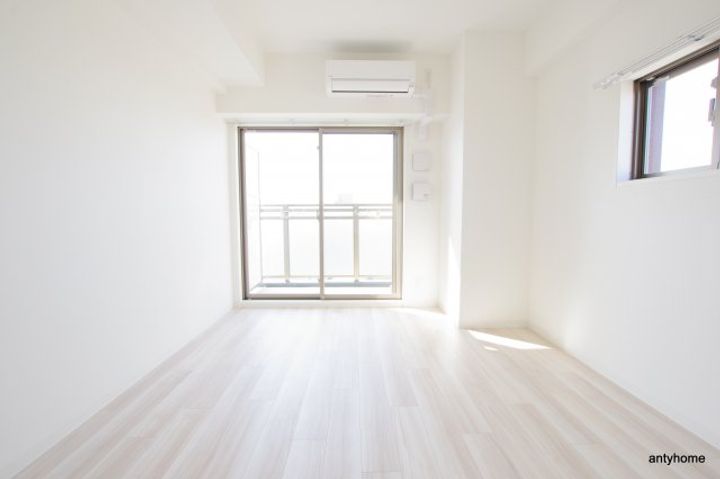 大阪府大阪市北区大淀中5丁目(マンション)の賃貸物件の居間