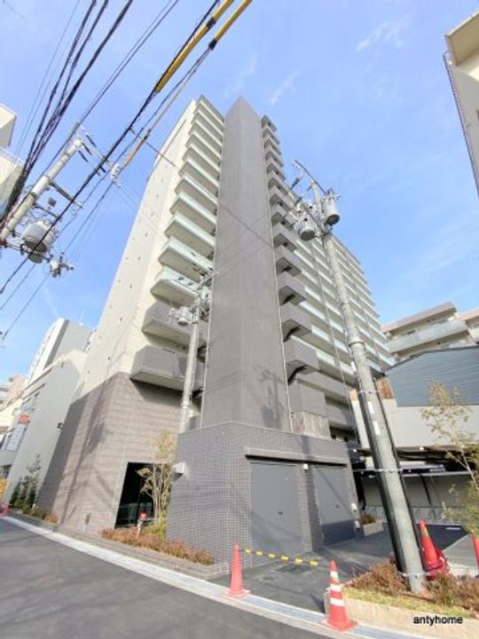 Quintet NAMBA(旧:レジュールアッシュNAMBA)の外観