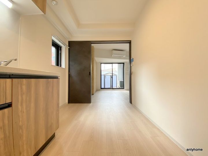 大阪府大阪市中央区上本町西1丁目(マンション)の賃貸物件の居間