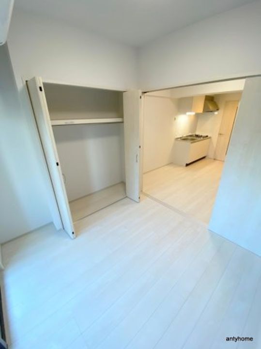 大阪府吹田市南金田2丁目(マンション)の賃貸物件の居間