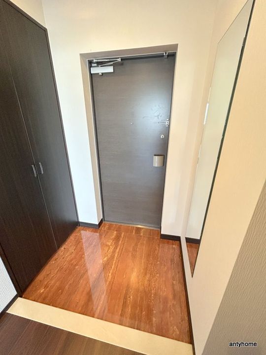 プレジオ帝塚山の玄関