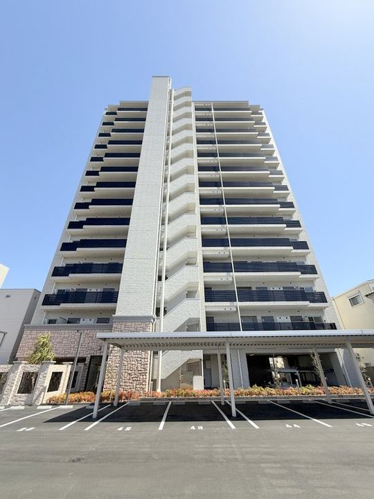 プレジオ帝塚山の外観