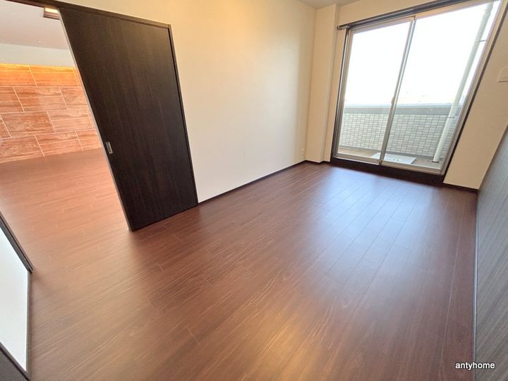 プレジオ帝塚山の寝室