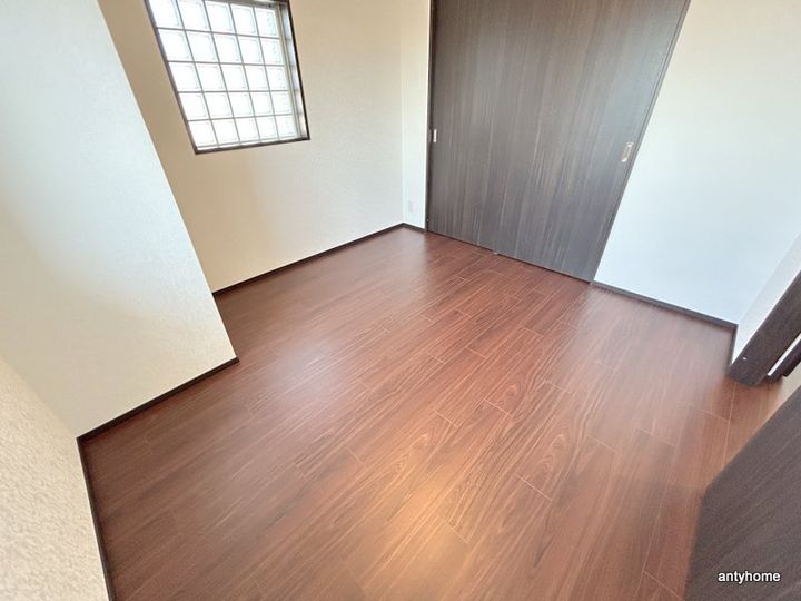 プレジオ帝塚山の寝室